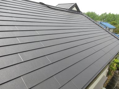 豊中市|屋根重ね葺き工事(カバー工法)、太陽光パネル脱着、破風板塗装