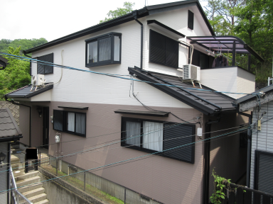 川西市|屋根重ね葺き工事(カバー工法)、外壁塗装、外壁シーリング、ベランダ防水